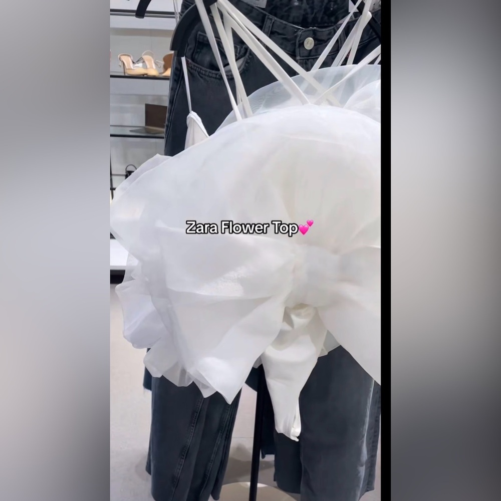 🛍️NWT Zara White Bodysuit with Tulle Detail